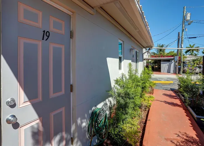 Green Seas Motel